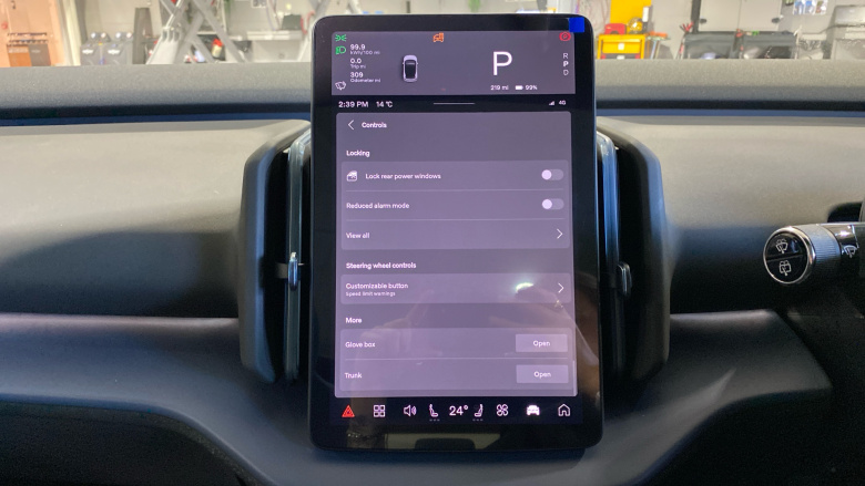 Volvo EX30 200kW SM Extended Range Ultra 69kWh 5dr Auto Electric Estate